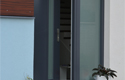 ADLO - Bezpečnostné dvere ADUO, Termo Exteriér, Presklenie atyp color, svetlík s pancierovým trojsklom