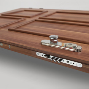 ADLO - Bezpe�nostn� dvere ADUO, Termo exteri�r, design Li�tov�, ADLO bezpe�nostn� p�ka na dvere