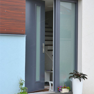 ADLO - Bezpe�nostn� dvere ADUO, Termo Exteri�r, Presklenie atyp color, svetl�k s pancierov�m trojsklom