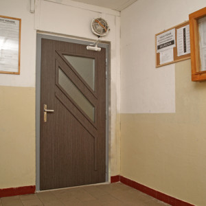 ADLO - Bezpe�nostn� Termo dvere LISBEO, presklen� dvere v spolo�nom priestore bytov�ho domu