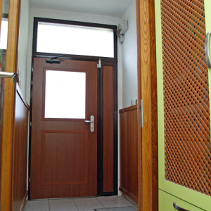 ADLO - Bezpe�nostn� Termo dvere TEDUO, presklen� s nadsvetl�kom a pln�m bo�n�m svetl�kom