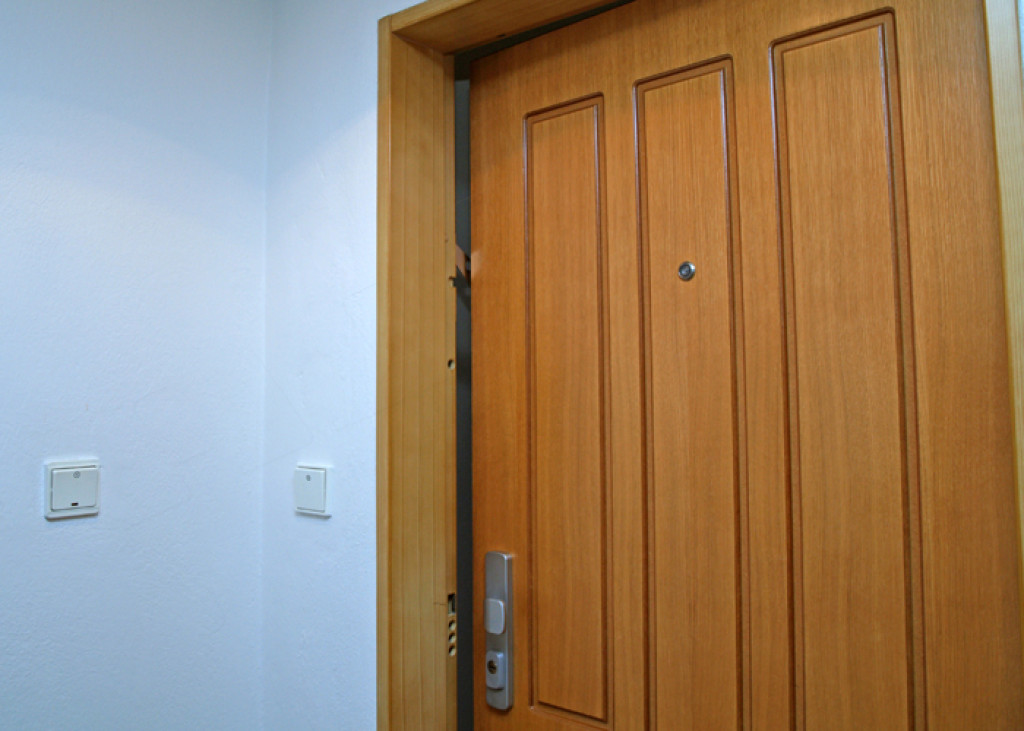 Bezpenostn dvere Aduo, design Profilov Dyha DUB