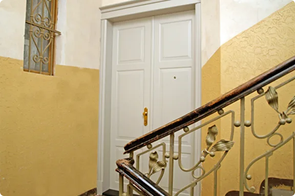 Dvojkrdlov vchodov dvere